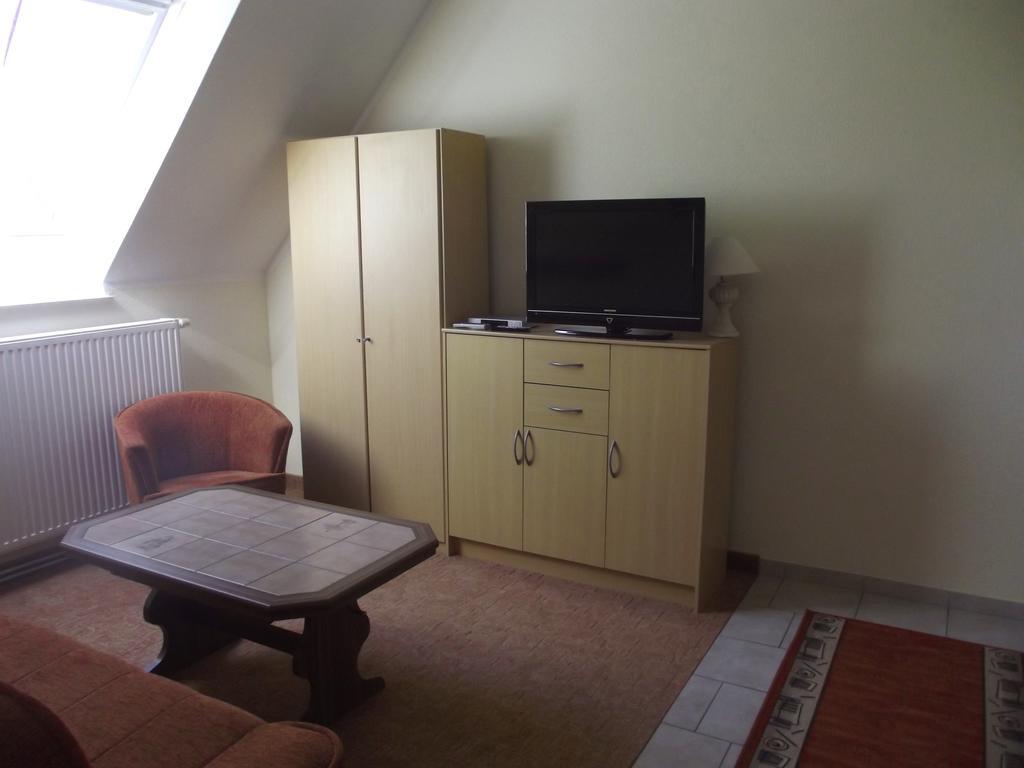 Pension Lindenhof Kachlin Zimmer foto